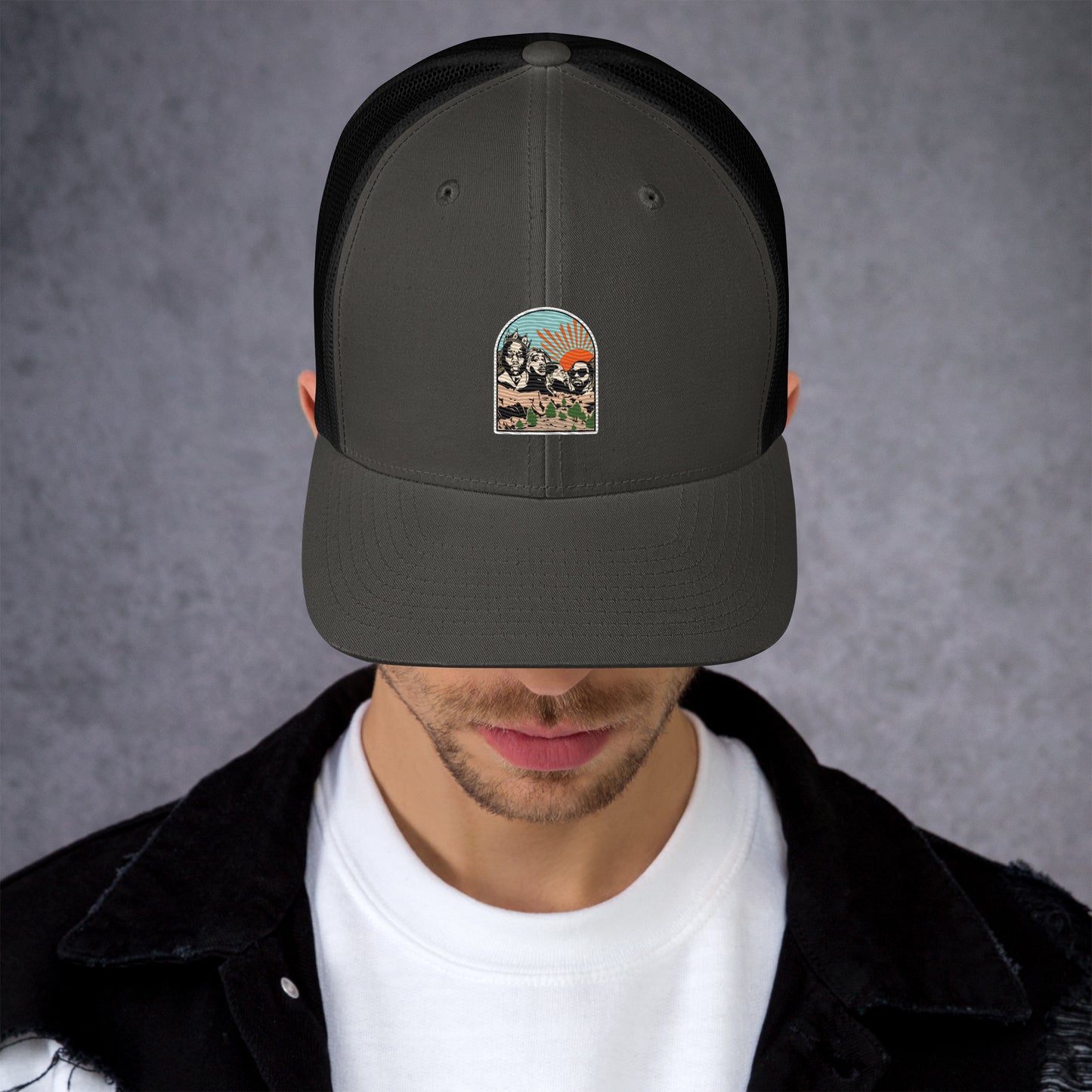 LEGENDS DON'T DIE RETRO TRUCKER