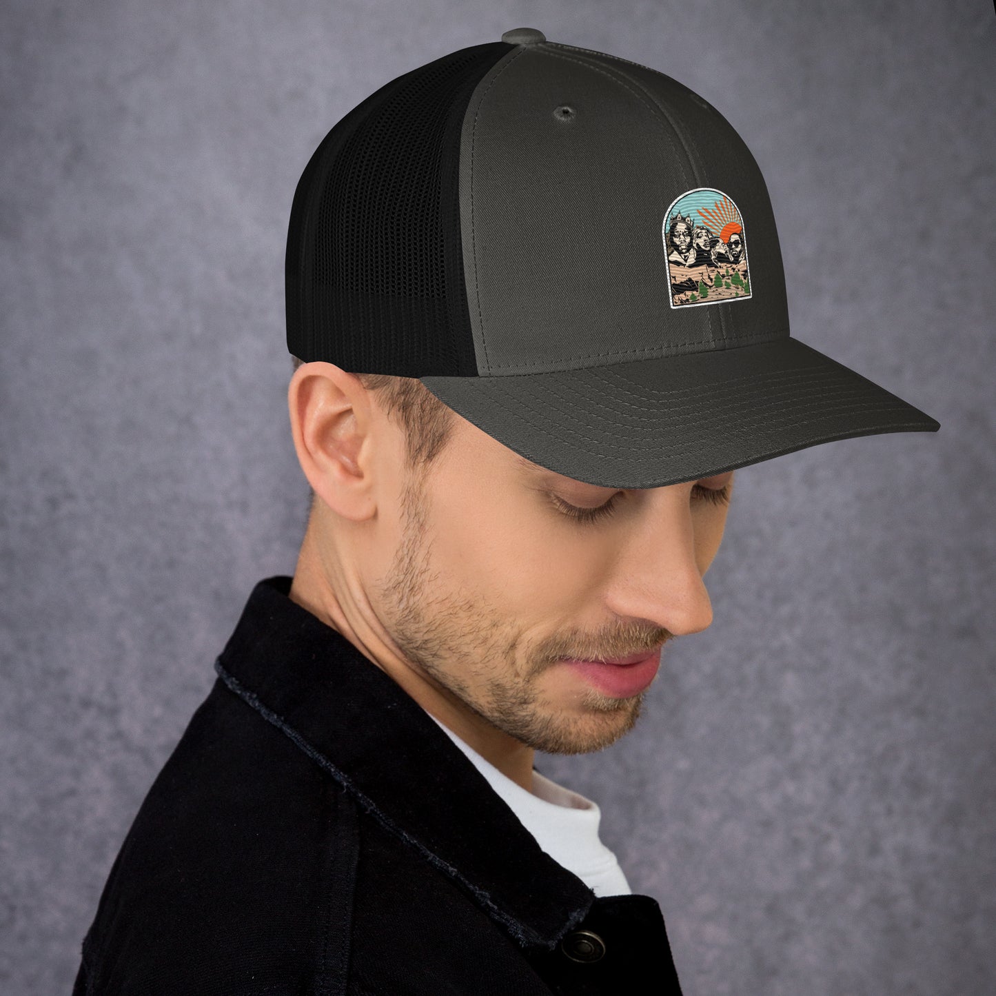 LEGENDS DON'T DIE RETRO TRUCKER