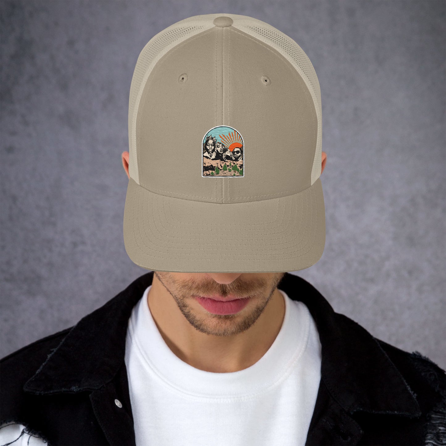 LEGENDS DON'T DIE RETRO TRUCKER