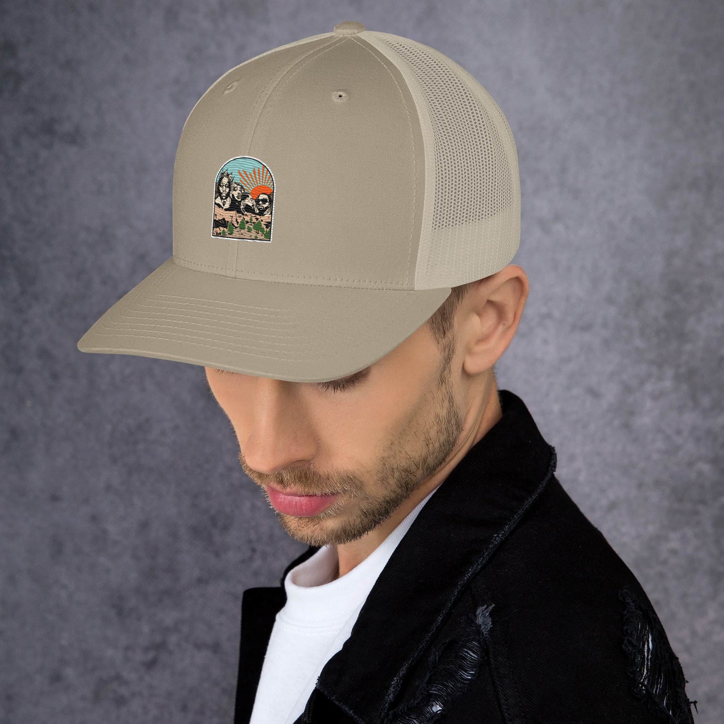 LEGENDS DON'T DIE RETRO TRUCKER