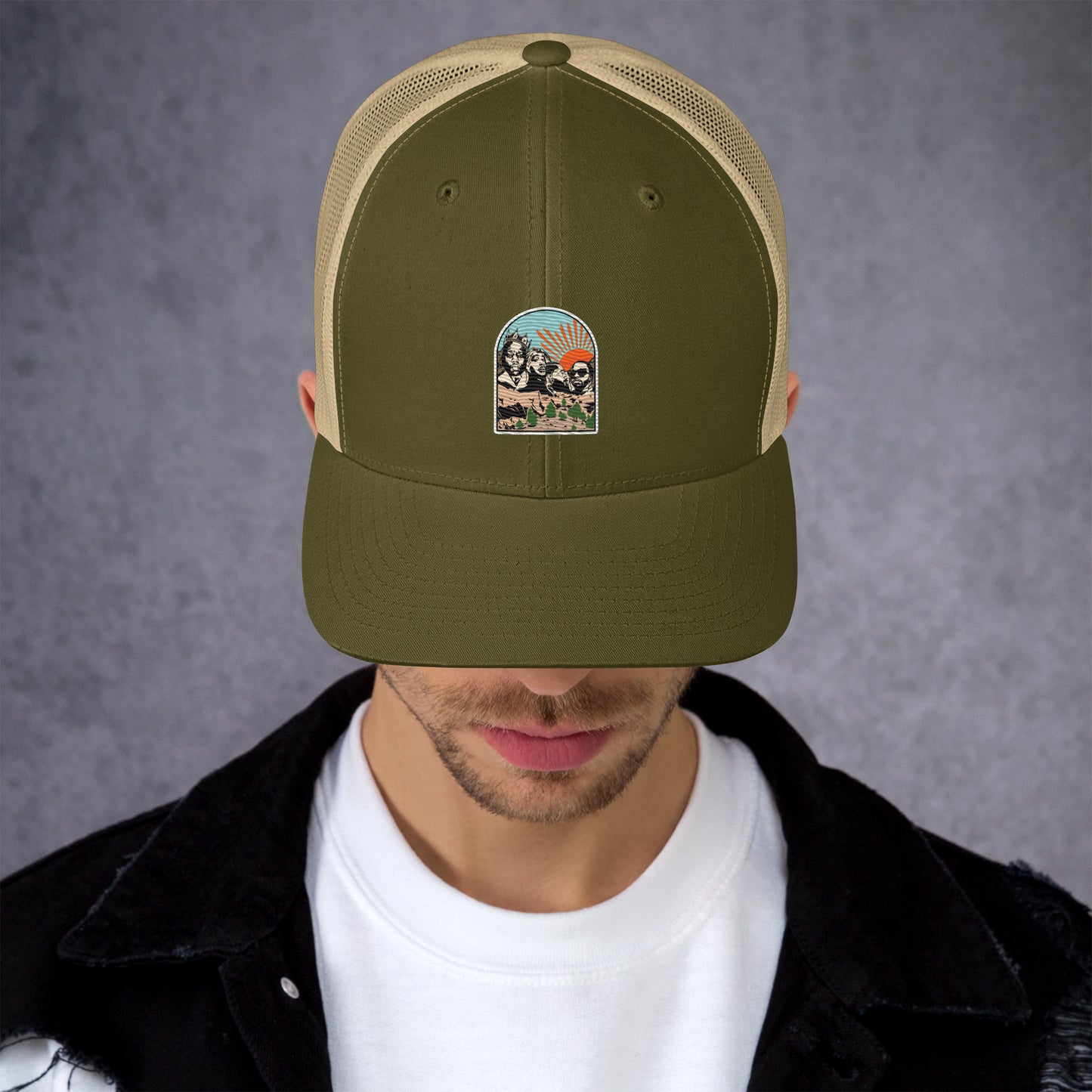 LEGENDS DON'T DIE RETRO TRUCKER
