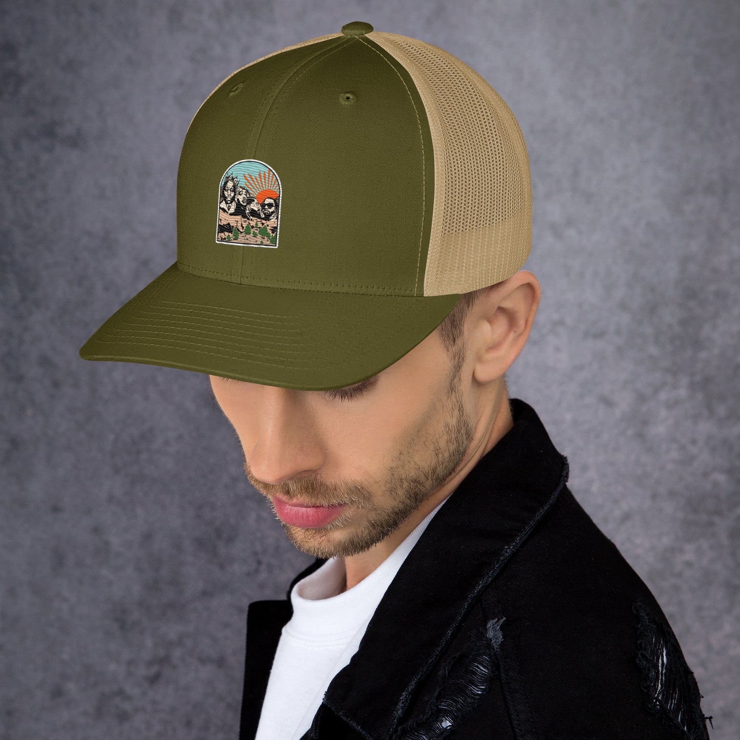 LEGENDS DON'T DIE RETRO TRUCKER