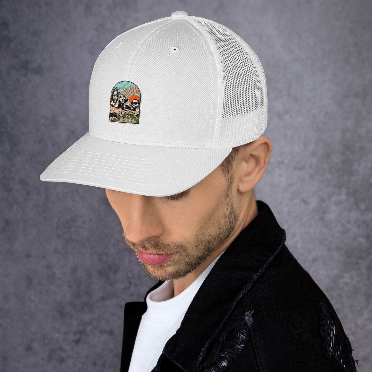 LEGENDS DON'T DIE RETRO TRUCKER