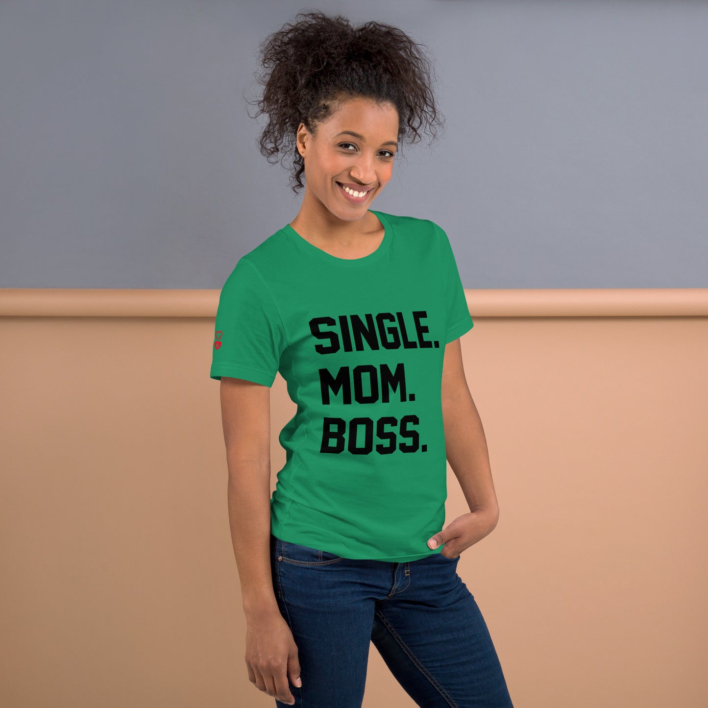 SINGLE. MOM. BOSS. T-SHIRT (BLACK + RED)