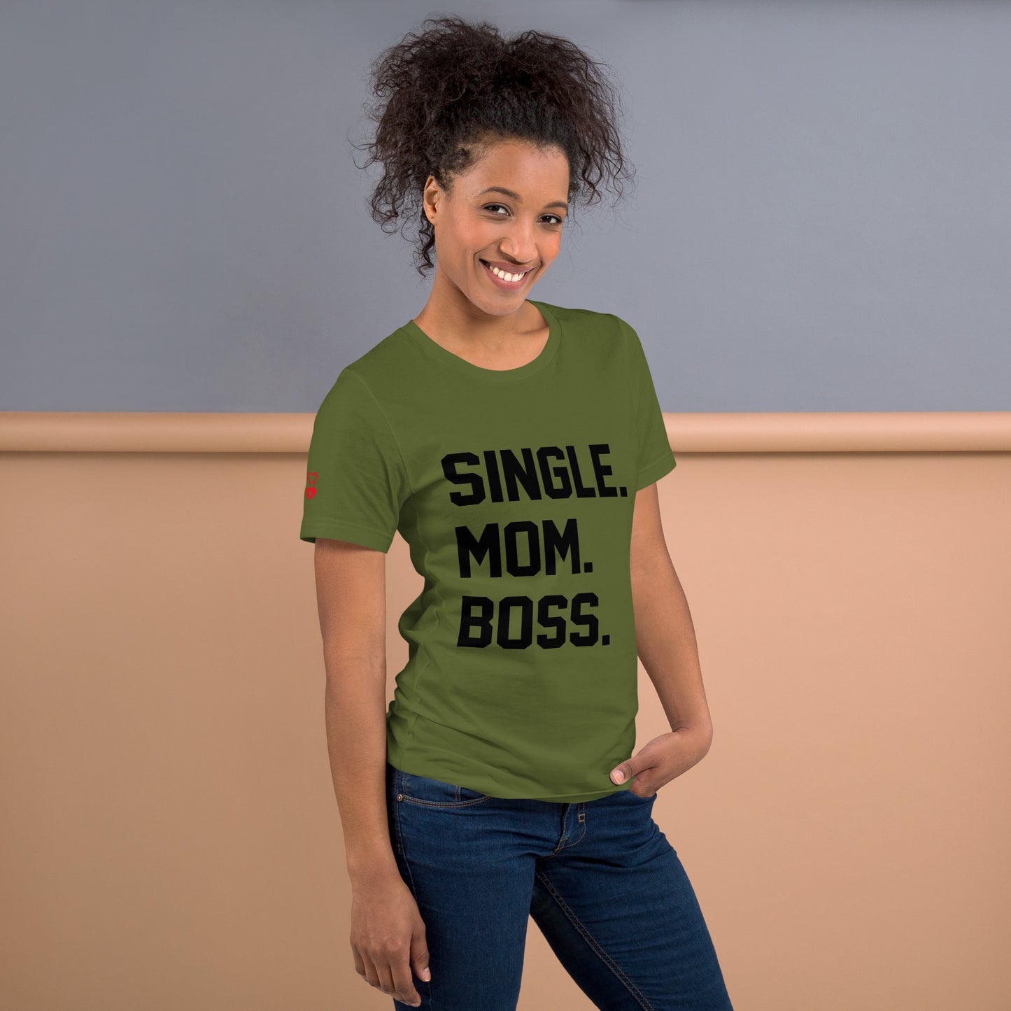 SINGLE. MOM. BOSS. T-SHIRT (BLACK + RED)