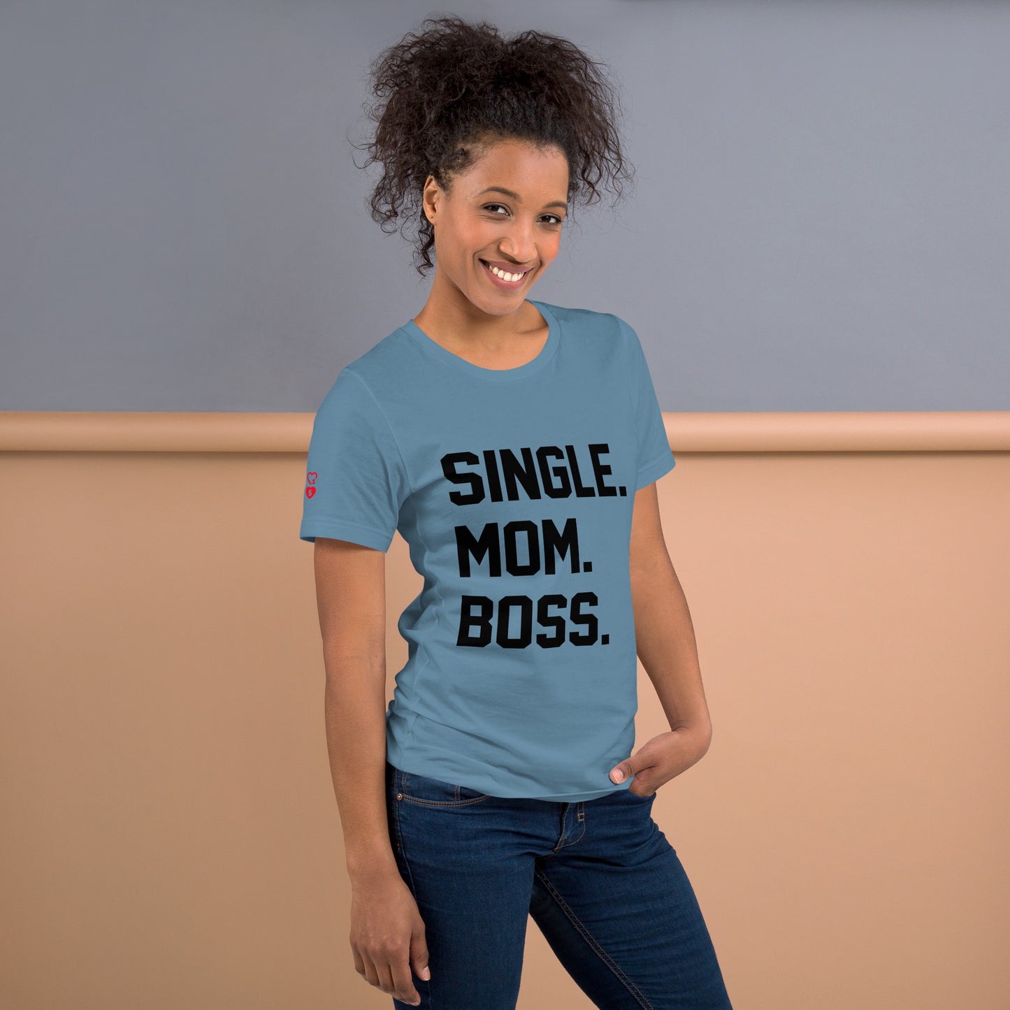 SINGLE. MOM. BOSS. T-SHIRT (BLACK + RED)